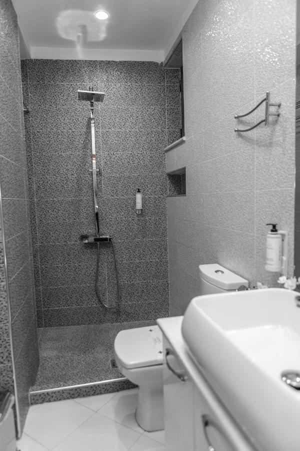 Spacious City Paradise - 3Br Apt In The Heart Of Tirana Exteriér fotografie
